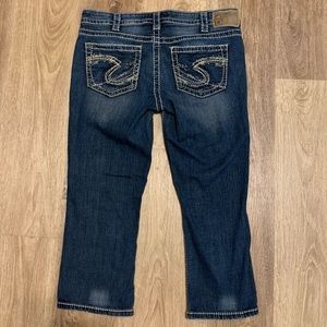Silver Jeans co. Aiko Capri size 30 cute pockets